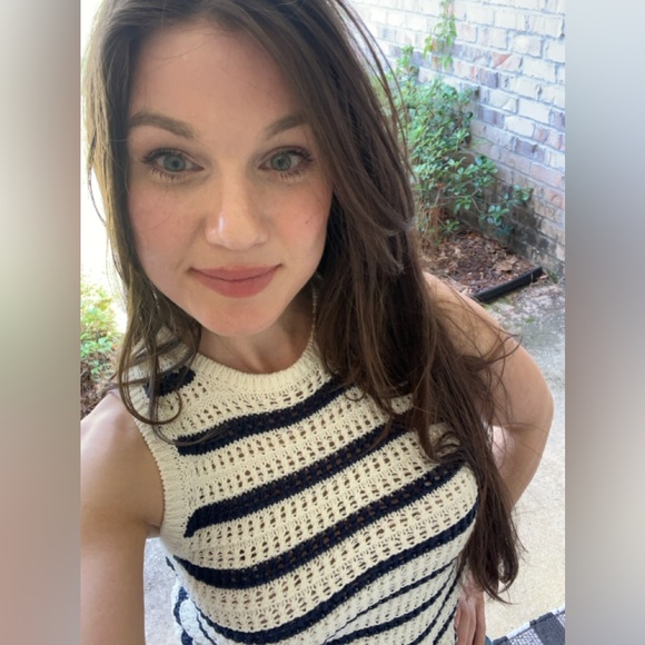 Meet your Posher, Peyton - Picture 10 of 10